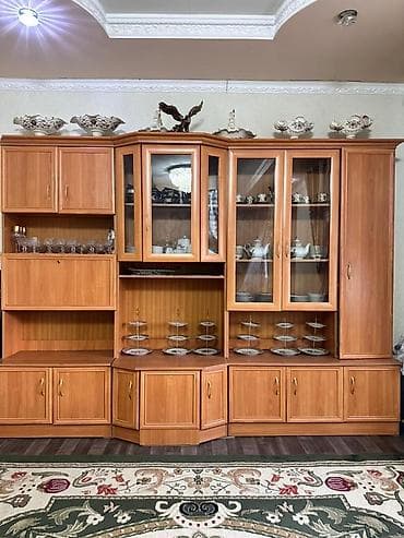 стенка белая: Стенка-шкаф, Тип стенки-шкафа: Модульная, Для зала, Б/у, Особенности: Для хранения посуды — 2