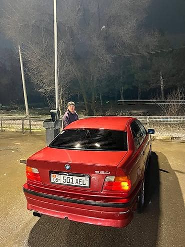 e60 m5: BMW 320: 1991 г., 2 л, Седан — 1