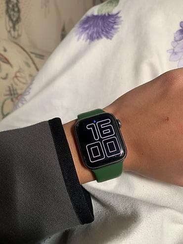 Акылдуу сааттар: Apple Watch с прямоугольным дисплеем и цифровой коронкой. На фото — — 3