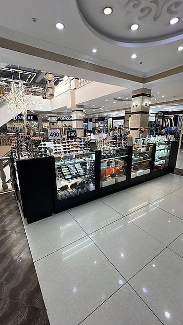 Островок в ТЦ, 10 м²