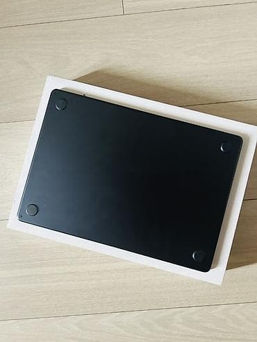 Компьютеры, ноутбуки и планшеты: Apple MacBook Air 15" (чёрный/Space Black) на чипе Apple Silicon — 3