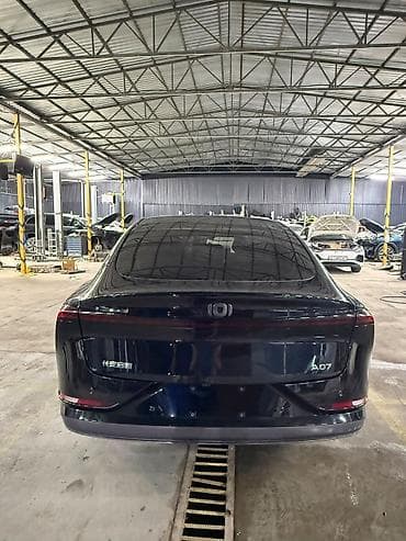 geely galaxy e5: Changan Qiyuan Q05: 2024 г., Вариатор, Электромобиль, Седан — 3