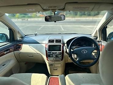 Toyota Ipsum: 2003 г., 2.4 л, Автомат, Бензин, Вэн/Минивэн — 7