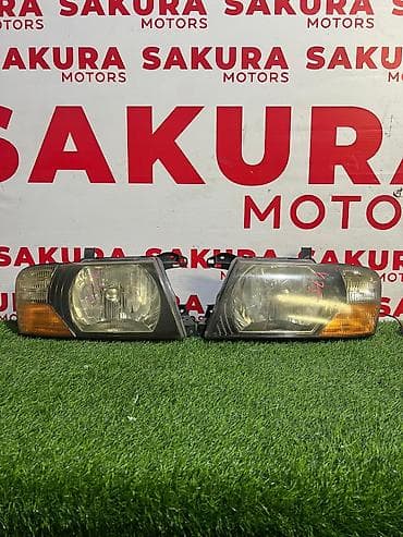 Комплект передних фар Mitsubishi Б/у, Оригинал, Япония