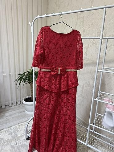 вечерние кружевные платья: Вечернее длинное платье из кружевного полотна насыщенного — 2