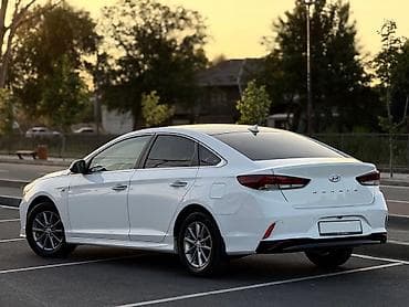 Hyundai Sonata: 2021 г., 2 л, Автомат, Газ, Седан — 4