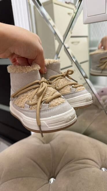 обувь на годик: Детские зимние ботинки-дутики — 1