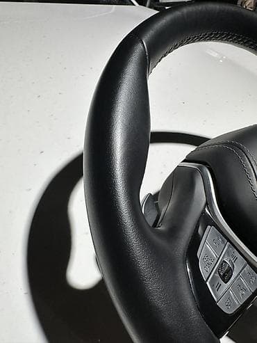 Салондун тетиктери: Руль от BMW G30 2021 года, в идеальном состоянии как новый, от машины — 2
