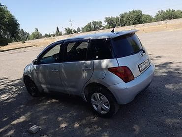 cefiro 32: Toyota Ist: 2003 г., 1.5 л, Автомат, Бензин, Седан — 3