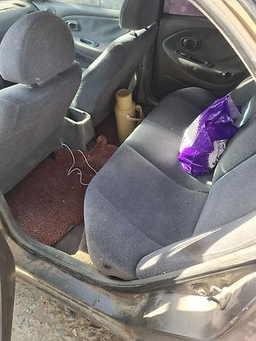 салон на авто: Hyundai Elantra: 2000 г., Автомат, Седан — 1