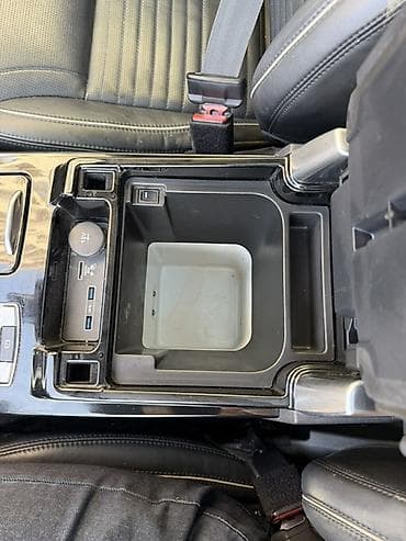 srv 3: Land Rover Discovery: 2020 г., Внедорожник — 8