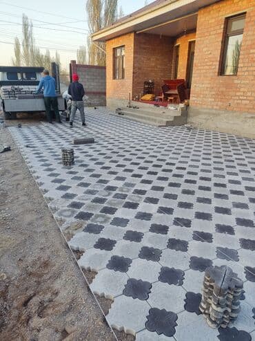 брусчатка бишкек дом брусчатки'' тротуарная плитка бордюры бишкек: Продажа брусчатки,бардюры,лотки в наличии и заказ.Доставка и замер по — 17