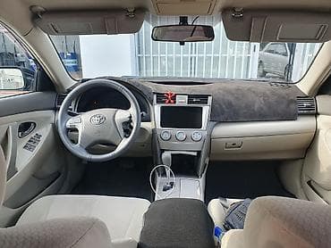 corolla 2004: Toyota Camry: 2010 г., Автомат, Бензин, Седан — 5