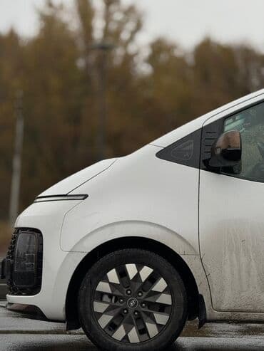 sprinter vip: Hyundai Staria: 2021 г., 3.5 л, Типтроник, Газ, Минивэн — 5