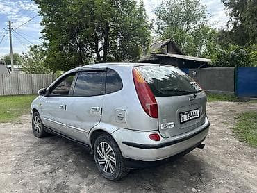 Nissan Tino: 2002 г., 1.8 л, Автомат, Бензин, Минивэн — 6