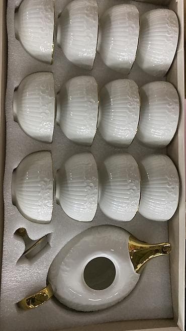 Фарфоровые чайные и кофейные наборы в подарочных коробках. Варианты