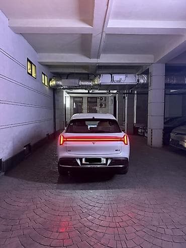 Voyah: Voyah : 2024 г., 1.5 л, Автомат, Электромобиль, Кроссовер — 4