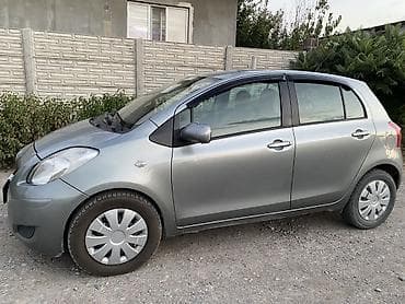 мерс 200 с: Toyota Yaris: 2006 г., 1.3 л, Автомат, Бензин, Хэтчбэк — 3
