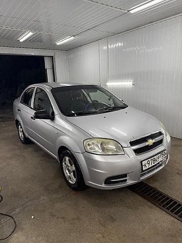 Chevrolet Aveo: 2011 г., 1.5 л, Механика, Бензин, Седан