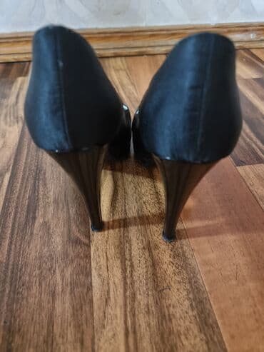 фирменная обувь из италии: Продаю туфли вечерние 37 р. Каблук 11 см. Очень удобная посадка — 3