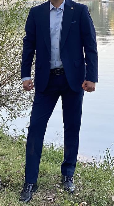 краска для джинсы: Мужской классический комплект в синем цвете: пиджак и жилет. - Пиджак — 3