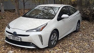 Toyota: Toyota Prius: 2019 г., 1.8 л, Вариатор, Гибрид, Хэтчбэк — 4