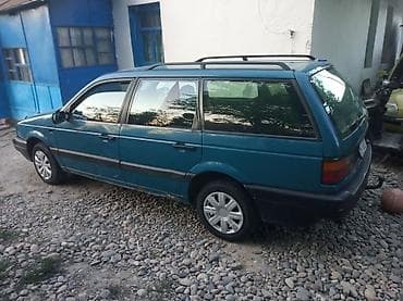 Volkswagen Passat: 1991 г., 1.8 л, Механика, Бензин, Универсал