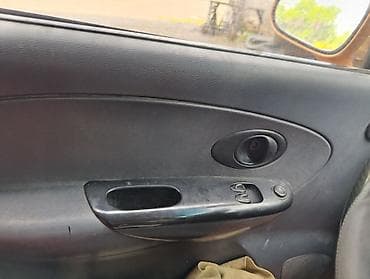 токмок кун чыгыш: Chevrolet Matiz: 2004 г., Кол менен иштөөчү, Бензин, Хетчбек — 2