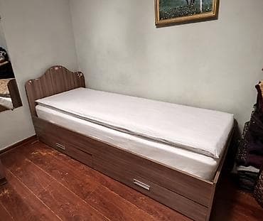 Двухъярусные кровати: Двухъярусная кровать, Б/у, С выкатной системой — 1