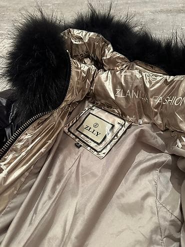 Мырзалардын бут кийими: Продается женская зимняя куртка! Состояние как новое! Одевали всего — 4