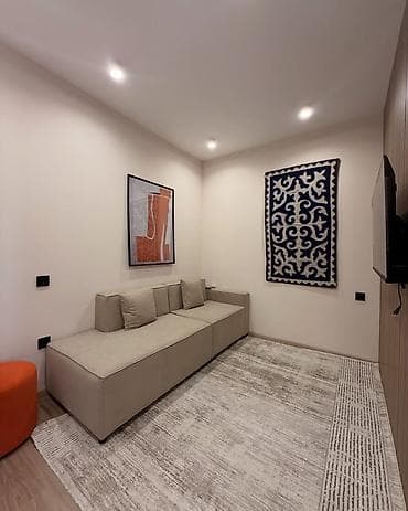 Недвижимость: 1 комната, 45 м², ул. Алматинка / Чуй 6 этаж, Дизайнерский ремонт — 1