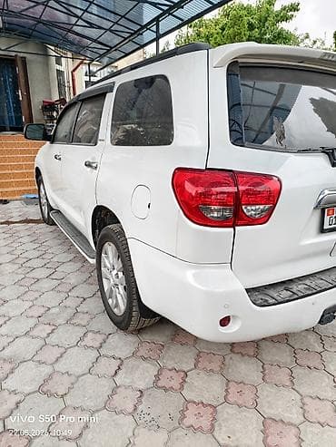 секво: Toyota Sequoia: 2017 г., 5.7 л, Типтроник, Газ, Внедорожник — 2