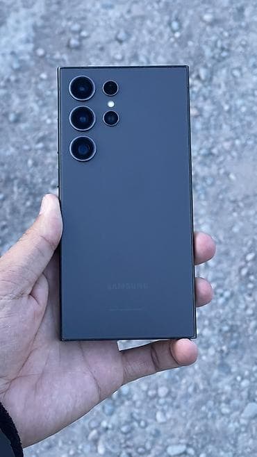 one pluse: Samsung Galaxy S24 Ultra, Б/у, 256 ГБ, цвет - Черный, 1 SIM, eSIM — 2