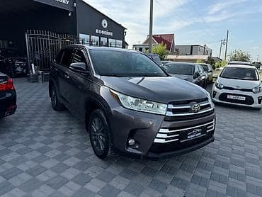 Toyota Highlander: 2017 г., 0.5 л, Автомат, Бензин, Внедорожник