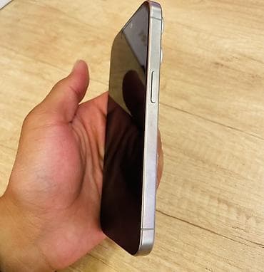 айфон se1: IPhone 15 Pro, Б/у, 256 ГБ, Natural Titanium, Кабель, 85 % — 3