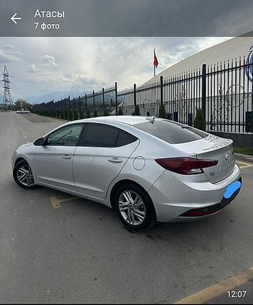 Унаа сатуу: Hyundai Elantra: 2019 г., 0.2 - engine capacity л, Автомат, Бензин, Седан — 4
