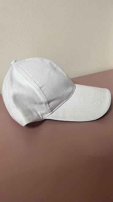 детский спортивный: Бейсболка белого цвета - Классическая шестипанельная форма с верхней — 2