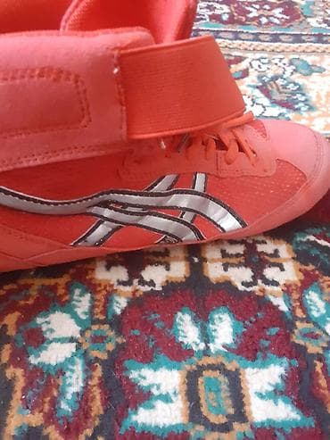 Мужские кроссовки, 36, Asics, Б/у, цвет - Красный, Самовывоз