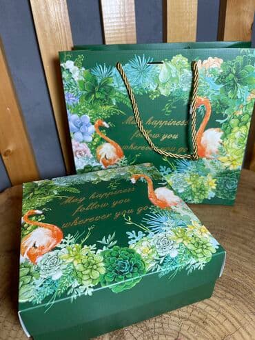 букет из курута: Подарочный набор Зеленый • Коробка, Сумка • мёд в баночке • 2 розы — 3