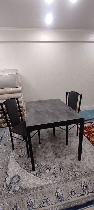 Кухонный стол и стул, Б/у, Самовывоз, цвет - Серый