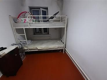 Кровати: Двухъярусная кровать, Б/у, Складная — 1