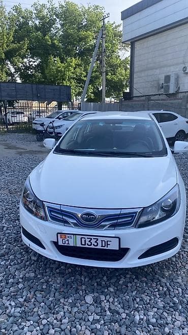 электро зарядки: BYD E5: 2018 г., Робот, Электромобиль, Седан — 2