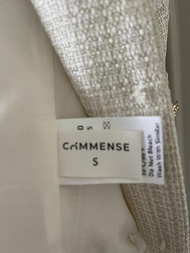 link: Комплект: жилет и юбка из твида в молочно-бежевом оттенке. - — 10