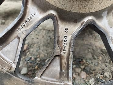 диск на атего: Литые Диски R 17 Toyota, Комплект, отверстий - 5, Б/у — 4