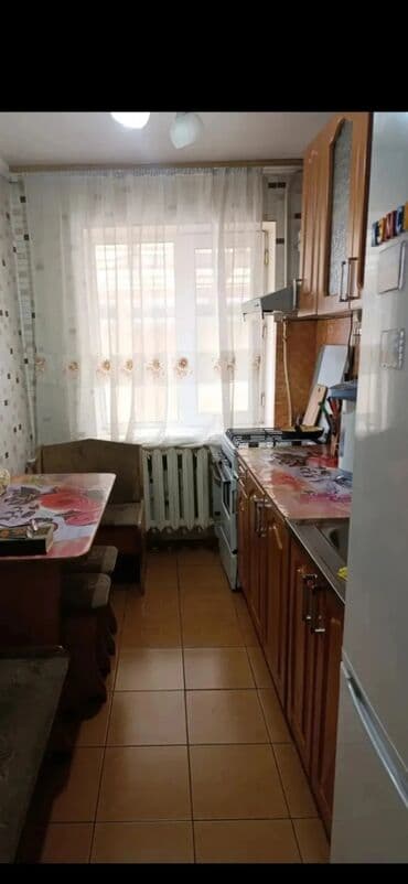 дом сдаются: 70 м², 3 комнаты, Парковка, Забор, огорожен — 4