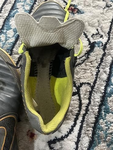 обувь женские бу: Мужские кроссовки, 38.5, 39, 39.5, Nike, Б/у, цвет - Серый — 3