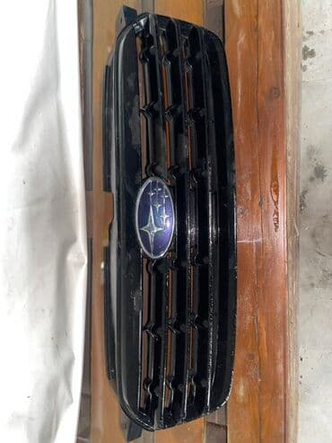 Решетка радиатора Subaru Оригинал