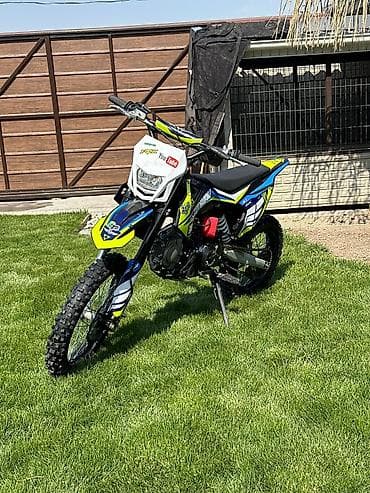 Питбайк Zuumav 125 кубов б у хорошое состояние электрика работает