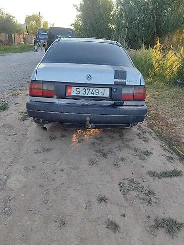 машина bwm: Volkswagen Passat: 1989 г., 1.8 л, Кол менен иштөөчү — 7
