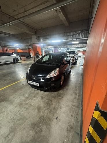 хонда сйырвы: Honda Fit: 2011 г., 1.5 л, Автомат, Бензин, Хэтчбэк — 4